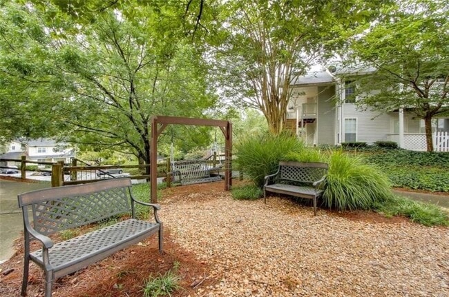 Outdoor seating area - 6800 Glenridge Dr