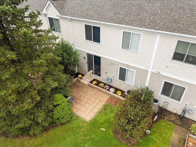Building Photo - 1609 Spaulding Rd