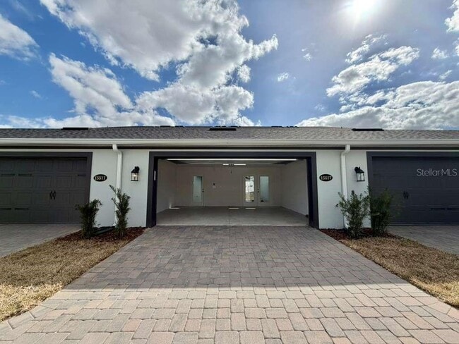 Building Photo - 15517 Bay Brg St