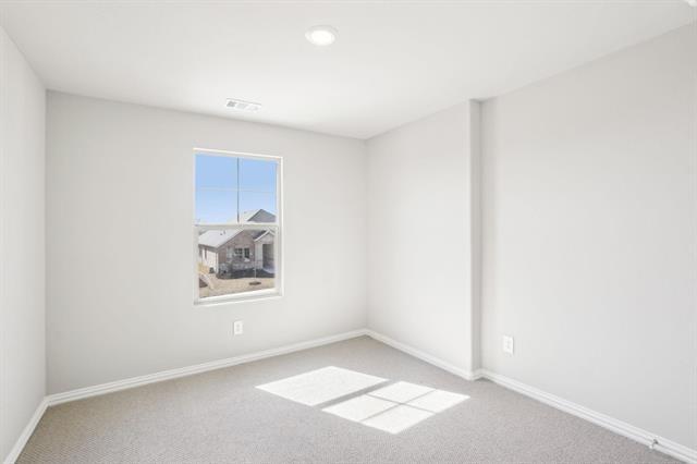 Building Photo - 2211 Gustavus Dr