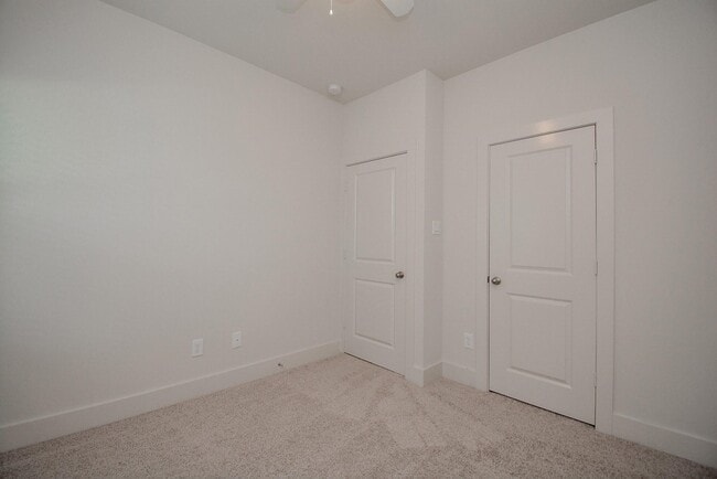 Building Photo - 6017 Cypress St