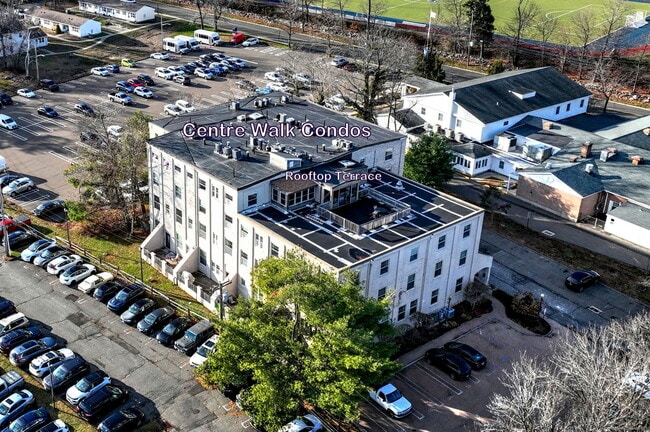 Building Photo - 146 High St