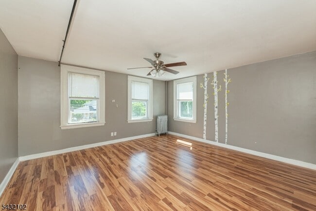 Building Photo - 428 Lathrop Ave