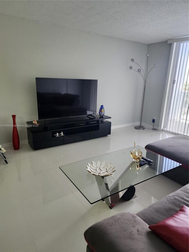 Building Photo - 1890 S Ocean Dr