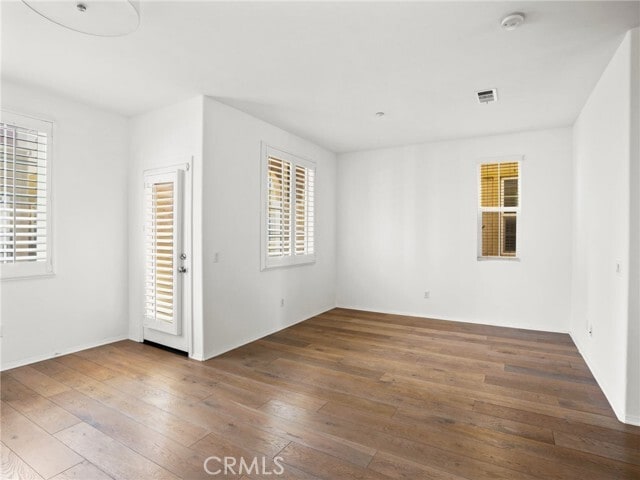 Building Photo - 1309 Songbird Way
