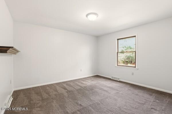 Building Photo - 1045 Farmingdale Rd