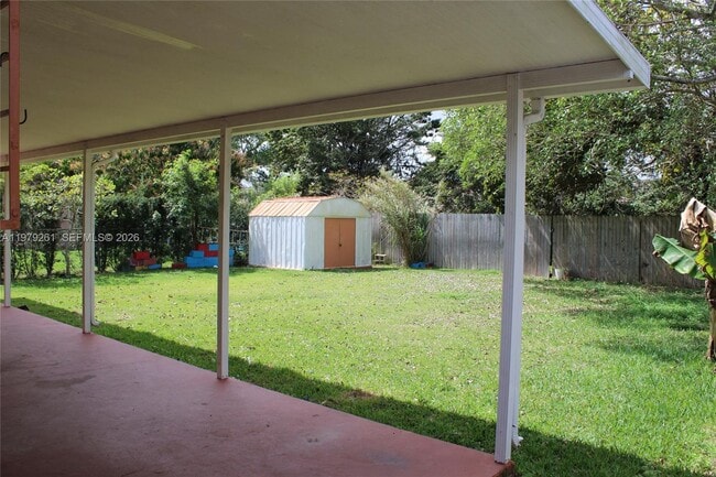 Building Photo - 3040 SW 69th Ave