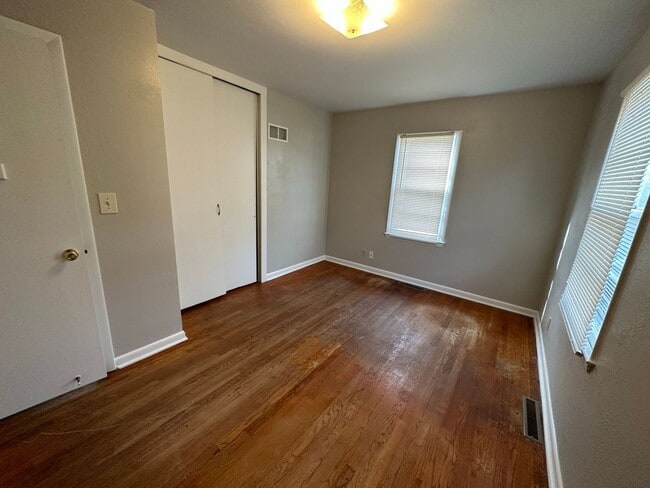 Building Photo - Coming Soon: 3-Bed, 2-Bath Home with Finished Basement