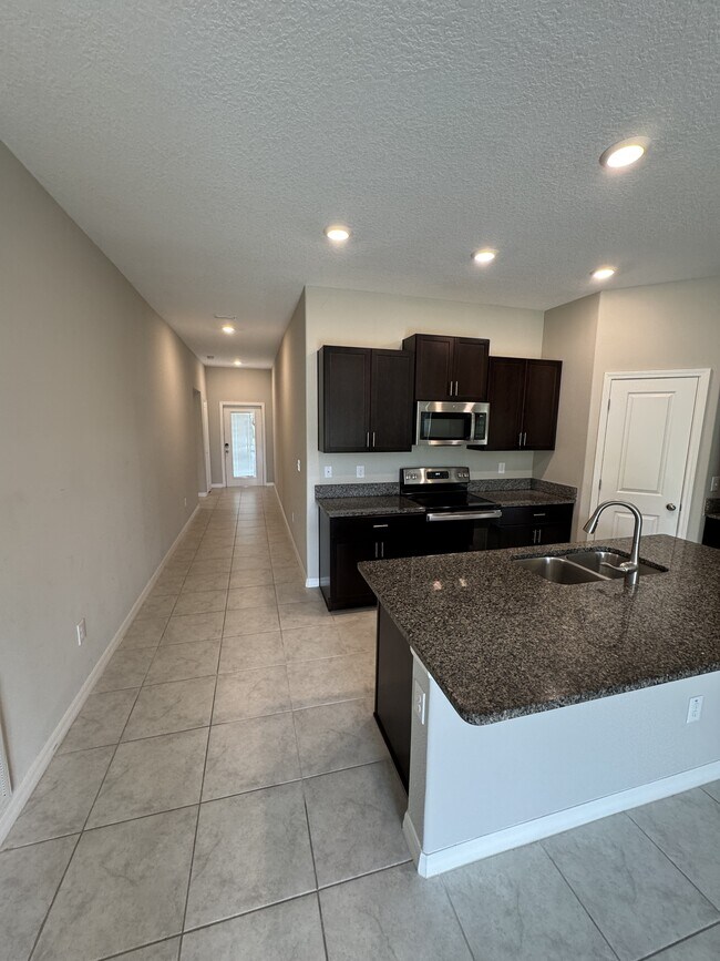 Building Photo - 13009 Majestic Garden Ln