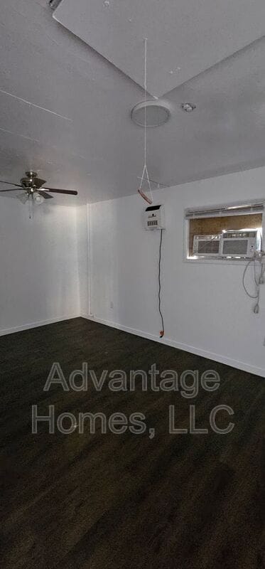 Building Photo - 7504 E 112th St