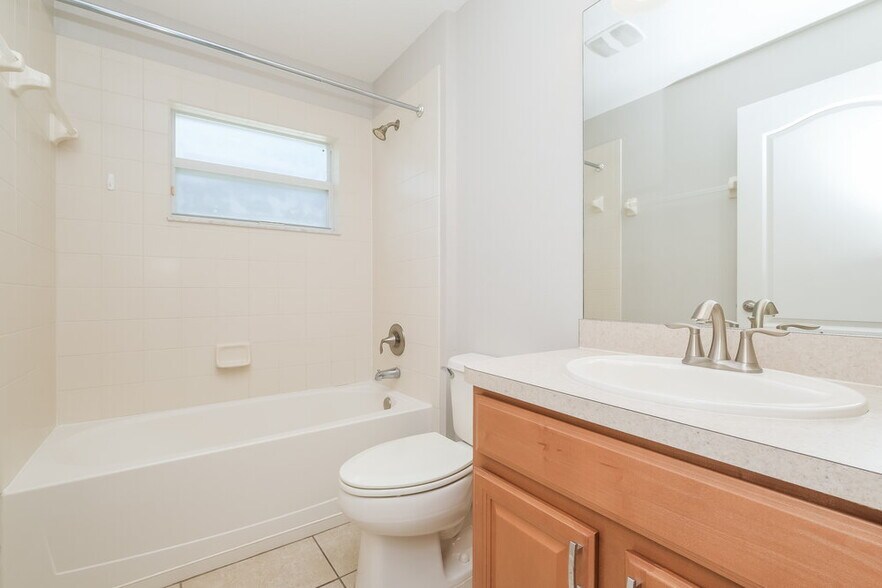 Building Photo - 11601 Addison Chase Dr