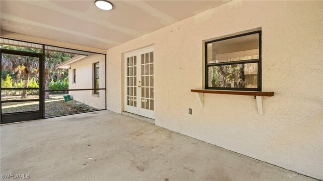 Building Photo - 4661 5th Ave SW