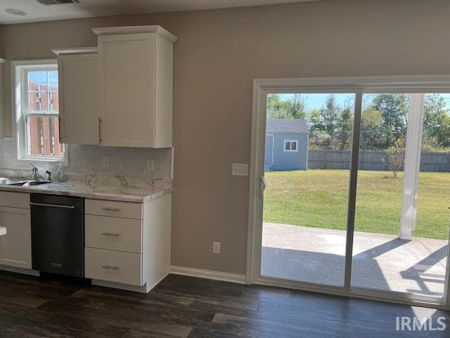 Building Photo - 5767 Brookstone Dr