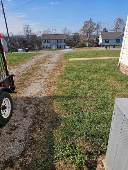 Building Photo - 1528 Richmond Rd