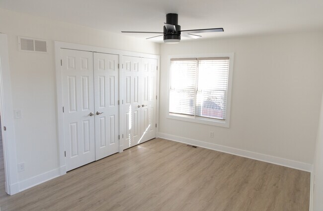 Building Photo - 713 Stevens St