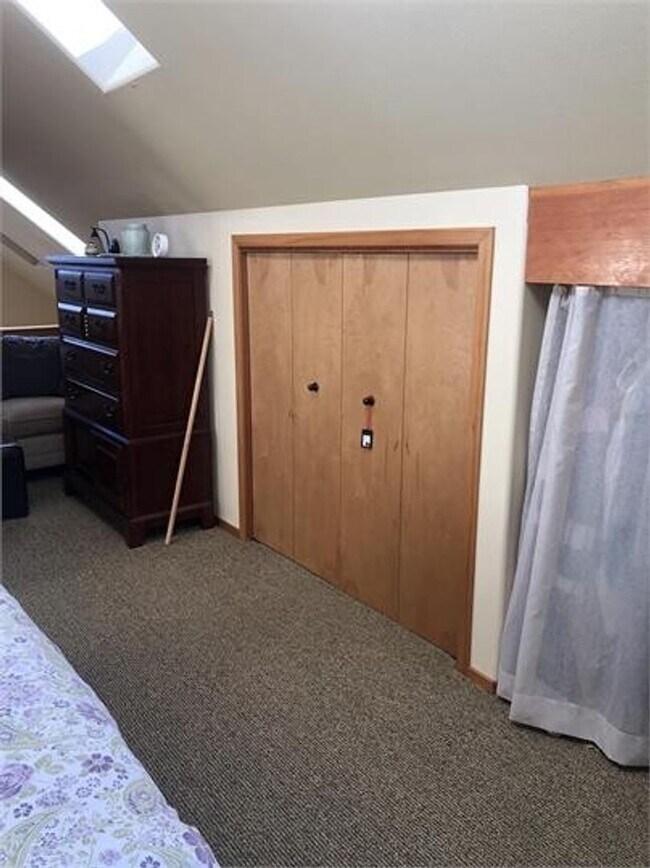 Building Photo - Wonderful Fully Furnished Cottage in Coupe...