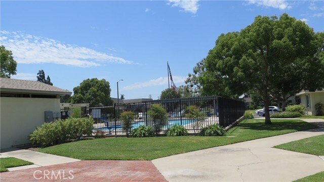 Building Photo - 9684 Paseo De Oro