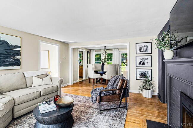 Building Photo - 15 Fineview Dr