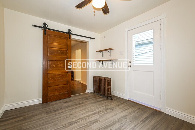 Building Photo - 625 Vine ST