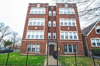 Building Photo - 1738 W 77th St