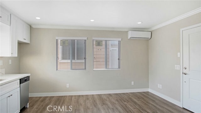Building Photo - 940 Gonzales St