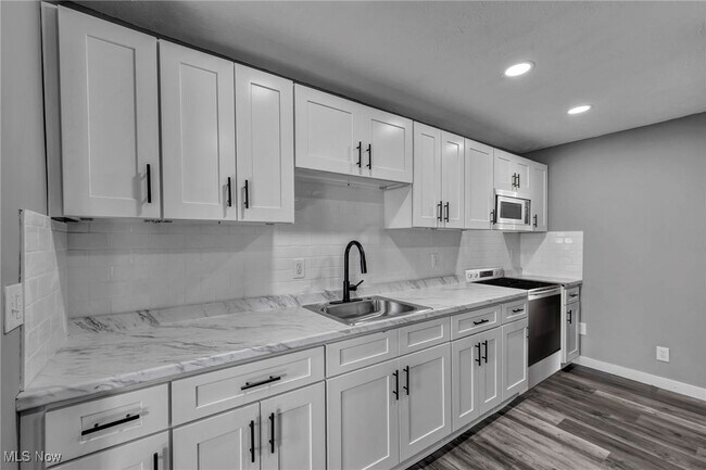 Building Photo - 20270 Ardwell Dr