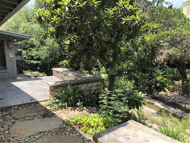 Building Photo - 4616 Shoal Creek Blvd
