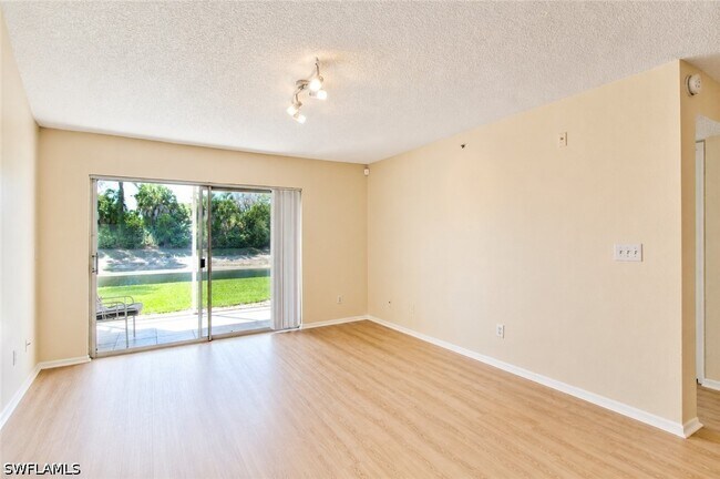 Building Photo - 8265 Ibis Club Dr