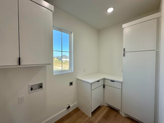 Building Photo - 7530 56th St