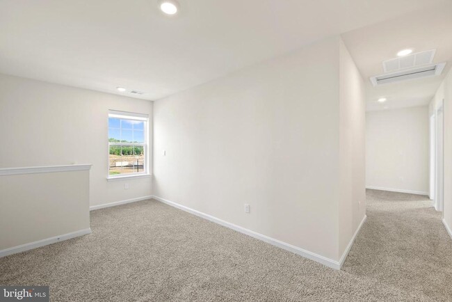 Building Photo - 177 Schyrock Dr