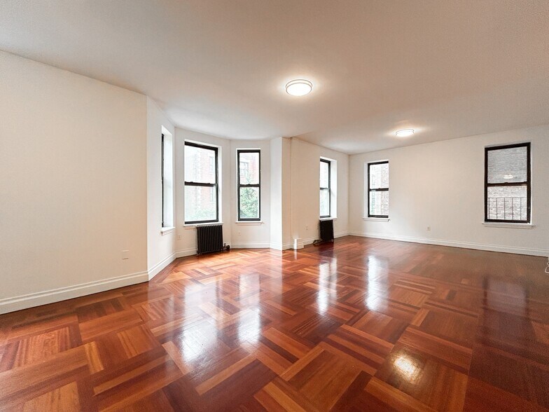 Building Photo - 601 W 137th St