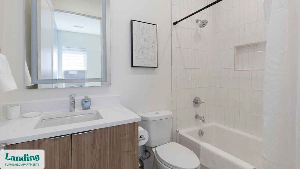 Building Photo - 2206 Arroyo Ave