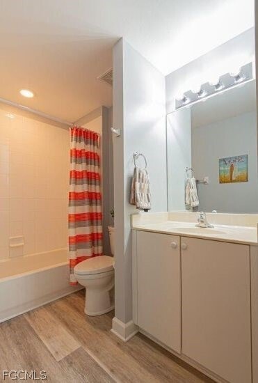 Building Photo - 10700 Ravenna Way