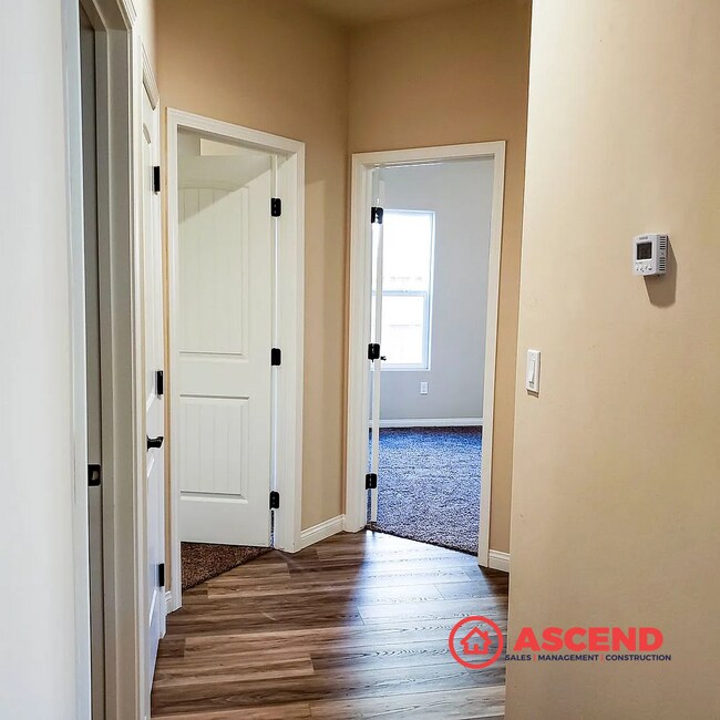 Building Photo - 4 Bedroom 2 Bath Newly Constructed Home