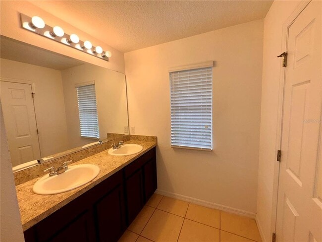 Building Photo - 2896 Tanzanite Terrace