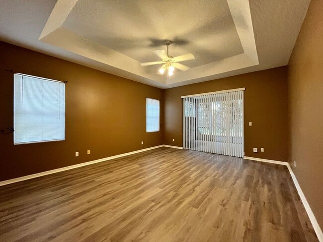 Building Photo - 4/3 Executive Brick Home