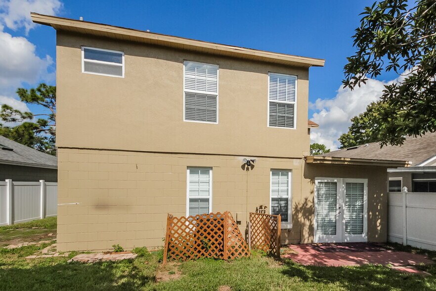 Building Photo - 520 Madrigal Ct