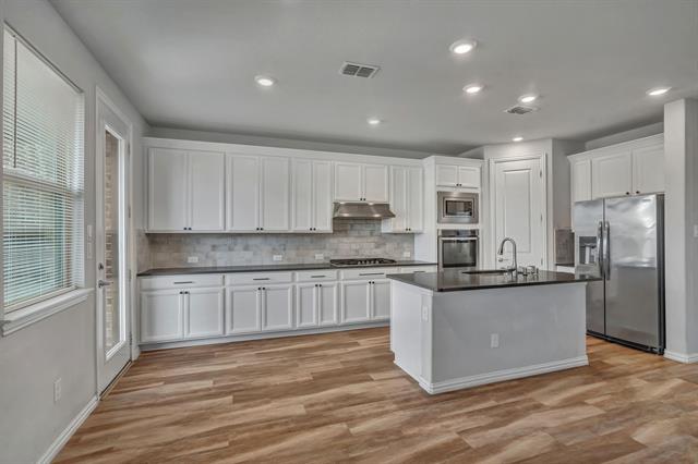 Building Photo - 2019 Tawakoni Dr