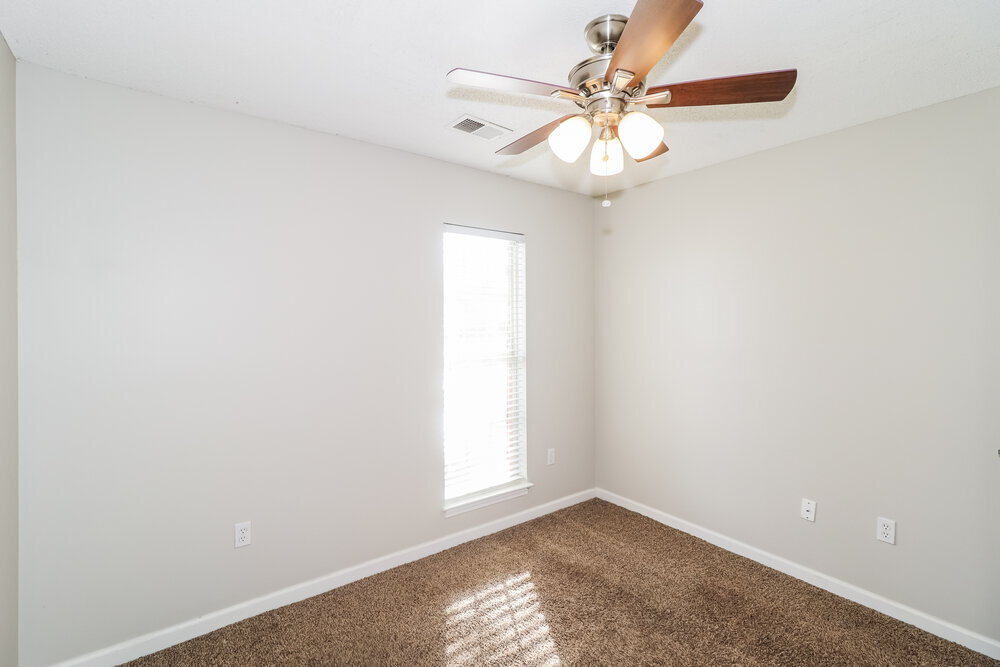 Building Photo - 1806 Central Trails Dr