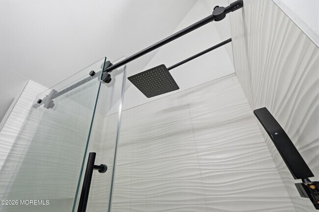 Building Photo - 644 Ocean Ave