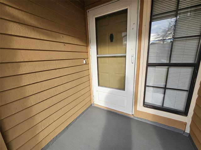 Building Photo - 824 Bailey Dr