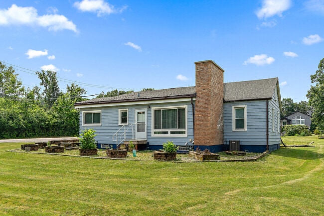 Building Photo - 11401 McCarthy Rd