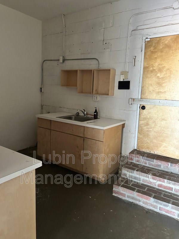 Building Photo - 2613 Broad Ave