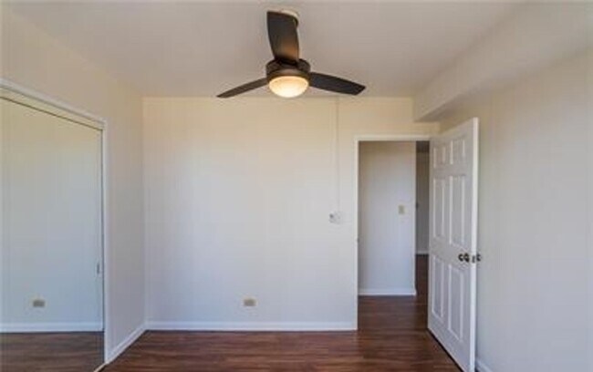 Building Photo - Pet Friendly, Secured, Lanai, AC, Private W&D