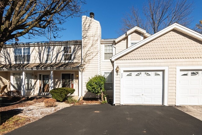 Building Photo - Spacious 2-Bedroom, 2.5-Bathroom Home