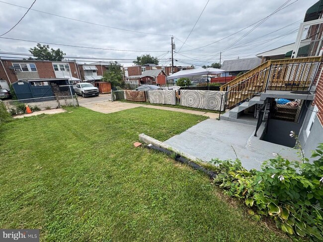 Building Photo - 7936 Lansdale Rd