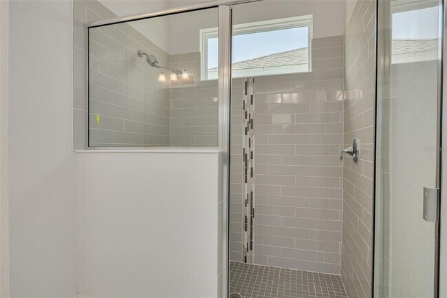 Building Photo - 7222 Paradiso Dr