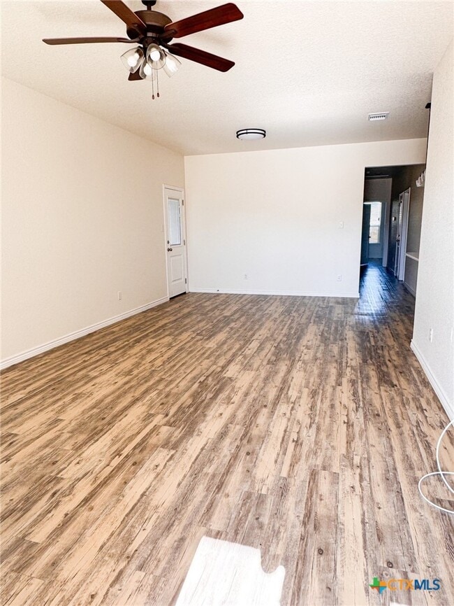 Building Photo - 4913 Rose Gdn Lp