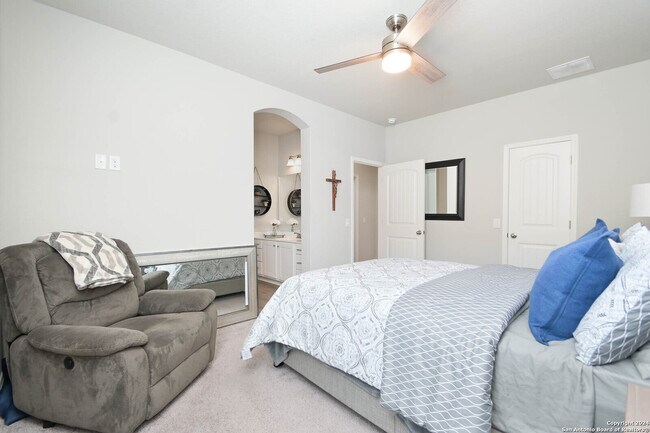 Building Photo - 446 Scenic Lullaby