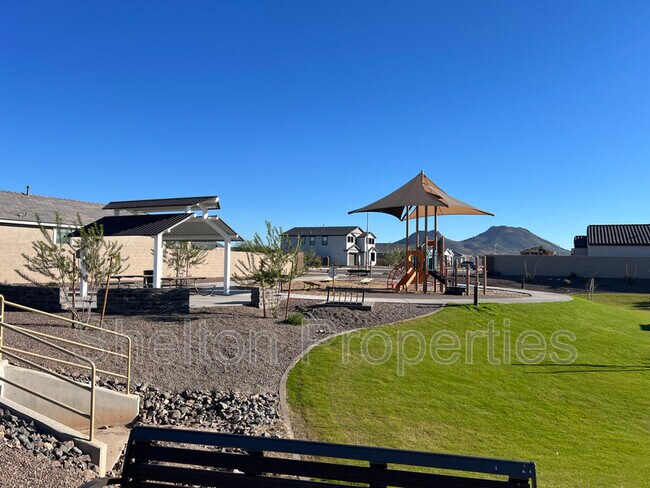 Building Photo - 7721 W Saddlehorn Rd